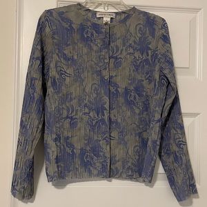 Donna Toran Gorgeous round neck button down long sleeve Gray & Lilac top, Size S